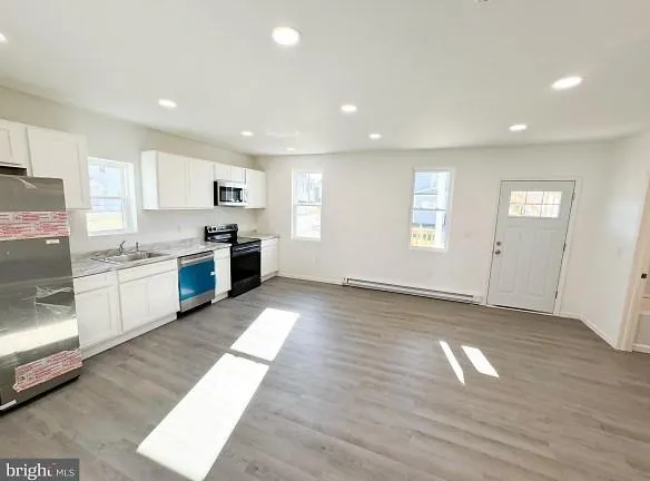 305 Willow St #REAR 1 - Scranton, PA 18505 - Home For Rent