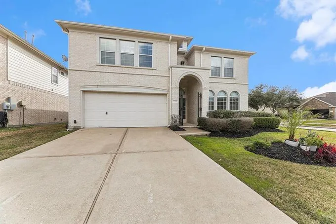 2081 Silverthorn Lane, Kemah, TX 77565 for Sale