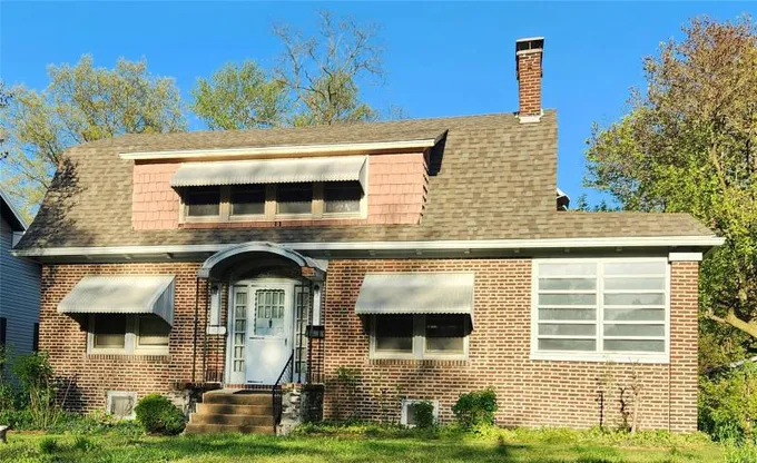 1011 Main Street, Alton, IL 62002 for Sale