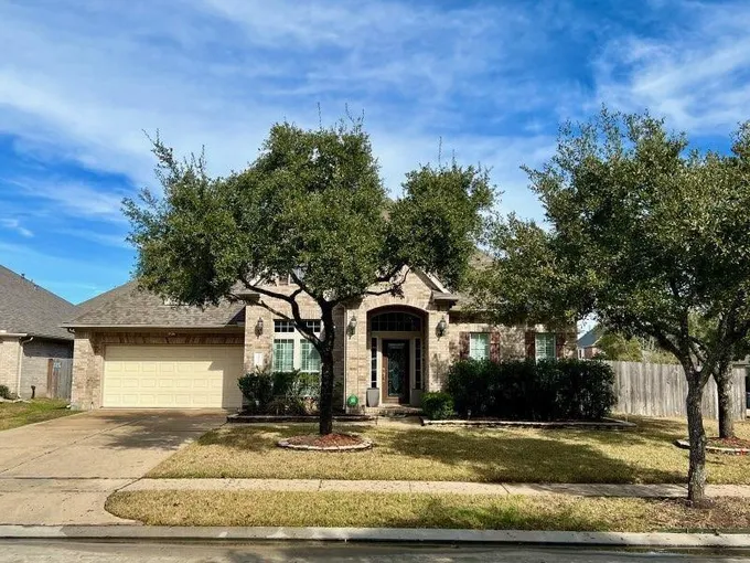 14302 Rockport Ct, Sugar Land, TX 77498 for Sale