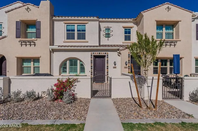 4077 S Sabrina Dr #120, Chandler, AZ 85248 - MLS 6658953 for Sale