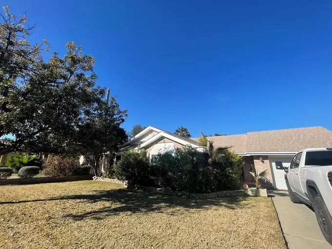 877 Rio Road, Eagle Pass, TX 78852 for Sale