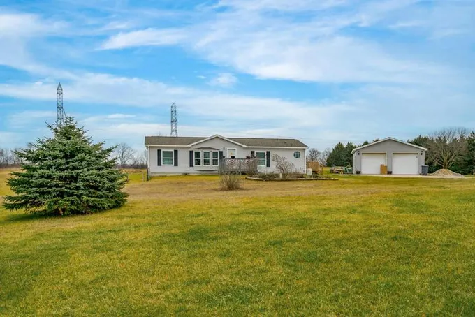 14945 BROOKLODGE RD, Hickory Corners, MI 49060 Single Family Residence For Sale  MLS# 24005318
