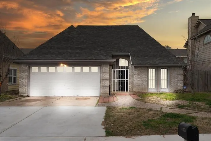 13578 Catalina Village Dr, Houston, TX 77083 for Sale