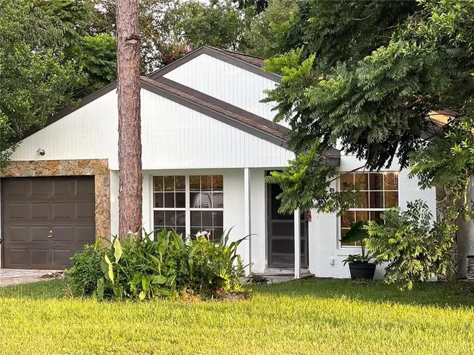 21374 Southwest Raintree Street, Dunnellon, FL 34431 for Sale