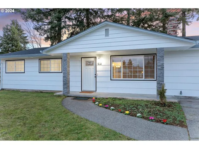 161 NE 183RD PL, Portland OR 97230 for Sale
