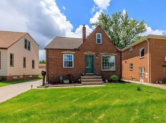 7615 Ivandale Drive - Parma, OH 44129 - Home For Rent