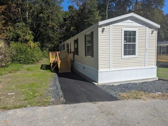 351 Frank St, Middletown, NY 12589 - MLS HM419428 for Sale