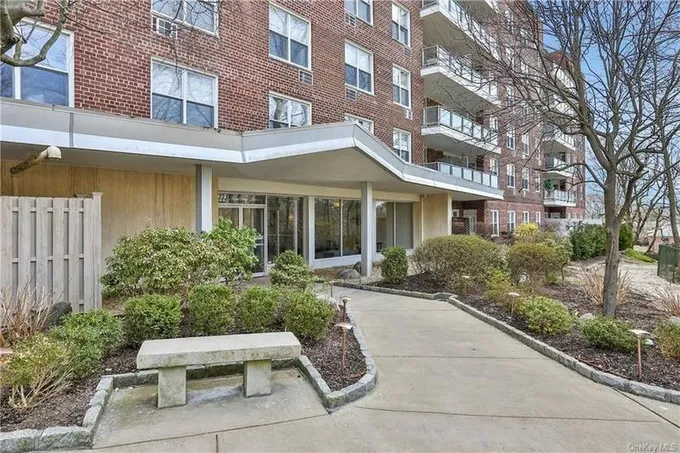 Philipse Manor, Westchester County, NY House for sale Property ID: 418189482