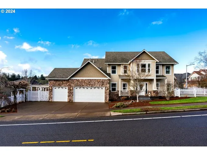1585 TITAN DR, Salem OR 97304