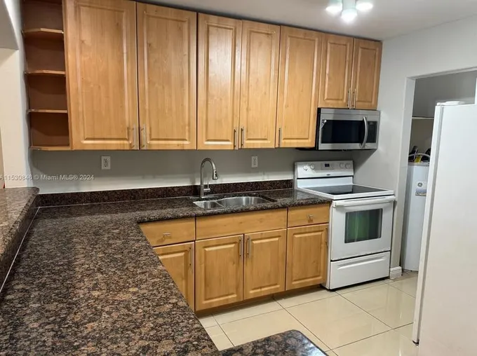 8060 Fairview Dr #201, Tamarac, FL 33321 - MLS A11530846 for Rent