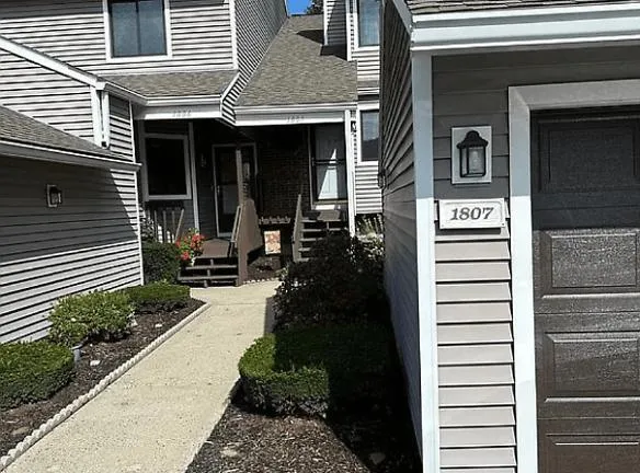 1807 Mill Pond Dr - South Windsor, CT 06074 - Home For Rent