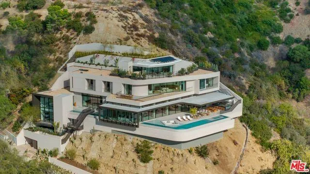 1680 N Doheny, Los Angeles CA 90069 for Sale