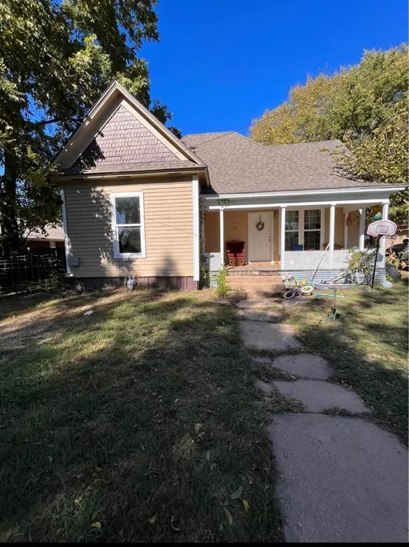 514 W 6th St, Bonham, TX 75418 for Sale