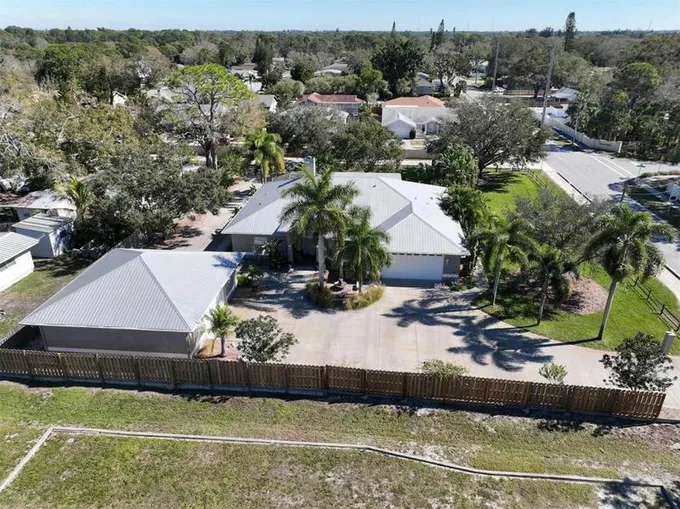 3011 ASHTON RD, SARASOTA, FL 34231 Single Family Residence For Sale  MLS# A4599053