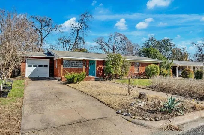 1404 Cloverleaf Dr, Austin, TX 78723 - MLS 2644568 for Rent
