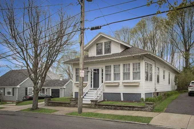 9 Pickman Rd, Salem, MA 01970  623496066