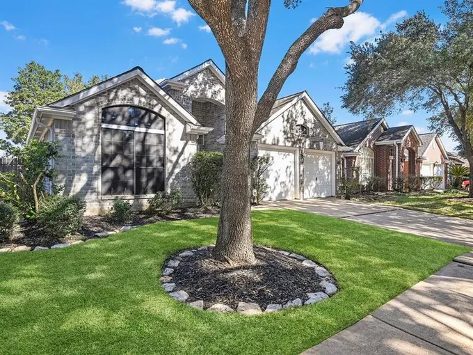 4515 Jaymar Dr, Sugar Land, TX 77479 for Sale