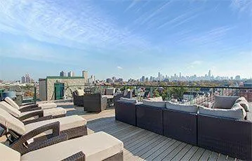 Rental listing in Lakeview, North Side. Contact the landlord or property manager direct about rental.