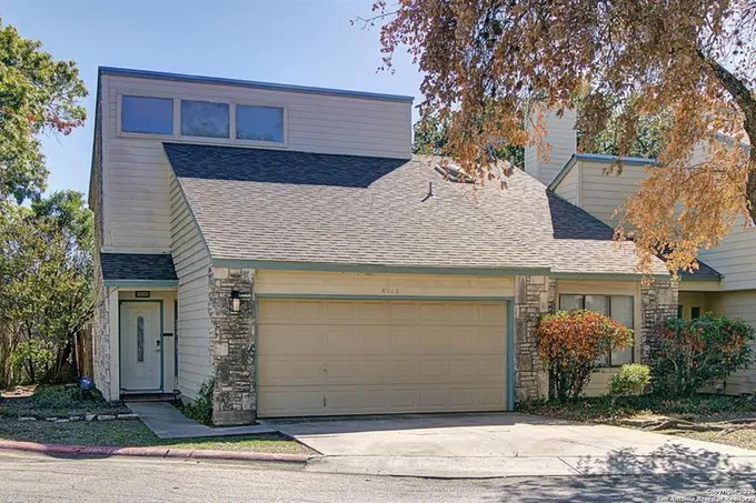 8515 ECHO CREEK LN, San Antonio, TX 78240-4979 for Sale