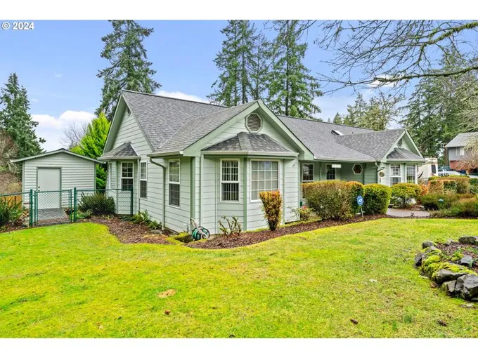 620 S 68TH PL, Springfield OR 97478 for Sale
