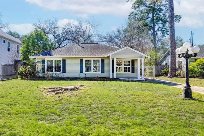 1027 Althea Dr, Houston, TX 77018 for Rent