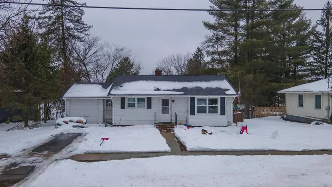 Wautoma, Waushara County, WI Lakefront Property, Waterfront Property, House for sale Property ID: 418762552