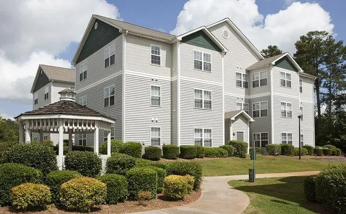 Furnished Central, Pickens County room for rent in 4 Bedrooms, Apartment for 545 per month. Room ID 4738871