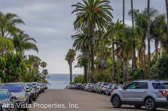 425 Bonair St. - Unit #6  425 Bonair St. for Sale