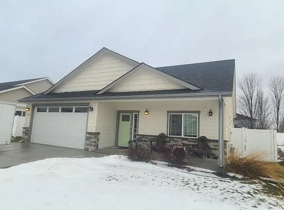 3393 N Coleman St - Post Falls, ID 83854 - Home For Rent