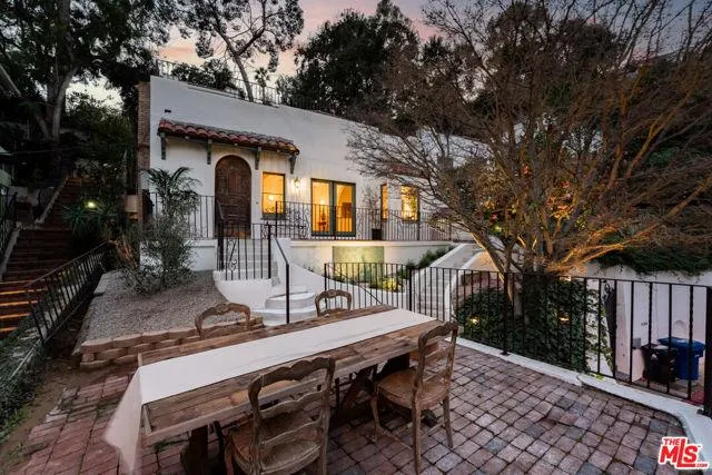 6140 Glen Tower, Los Angeles CA 90068 for Sale