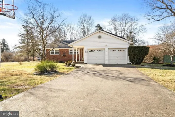 Pennington, Mercer County, NJ House for sale Property ID: 418864229