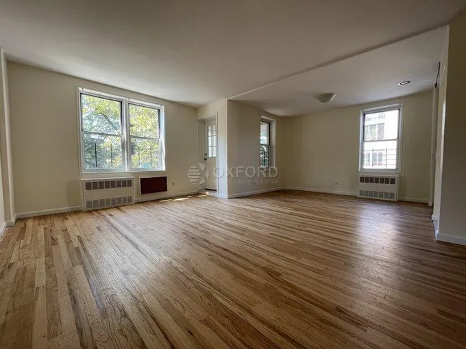 47444601  24510 Grand Central Pkwy 3L for Sale