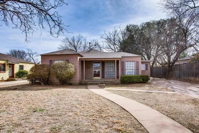 2419 32nd Street, Lubbock, TX 79411 for Rent
