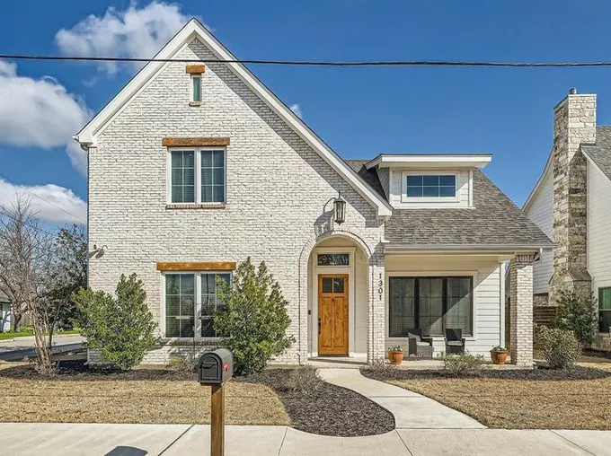 1301 West St, Georgetown, TX 78626 - MLS 4056862 for Sale