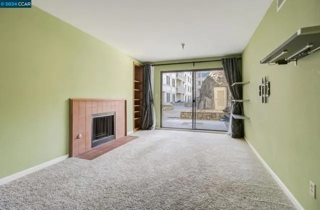 1400 Carpentier St 117, San Leandro CA 94577 for Sale