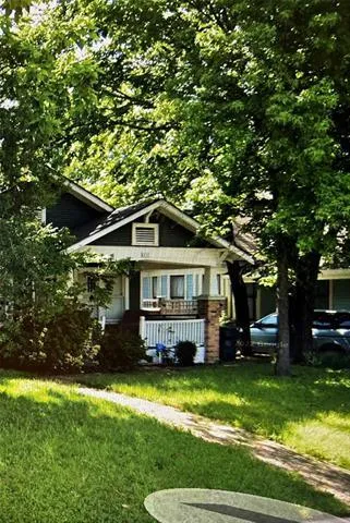 801 HAINES AVE, Dallas, TX 75208 Single Family Residence For Sale  MLS# 20510887