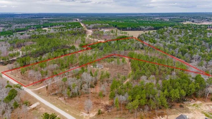 865 Rolling Pines Dr, Livingston, TX 77351 for Sale