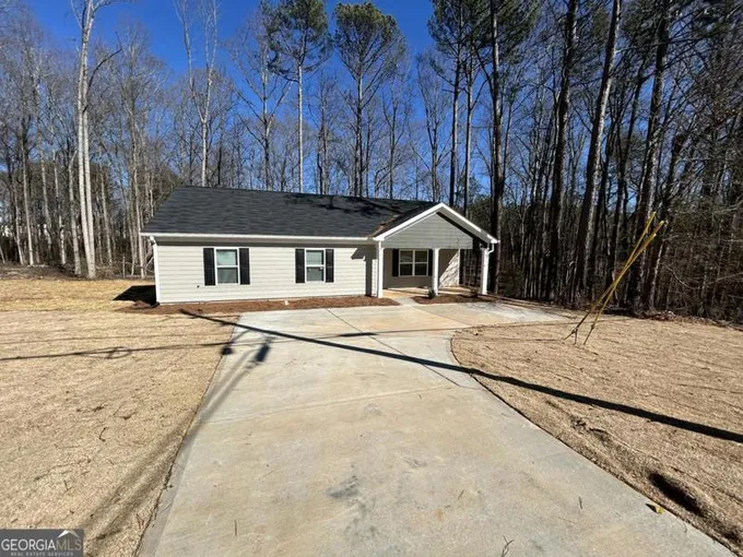 302 TOMMY LEE FULLER DR, Loganville, GA 30052 Single Family Residence For Sale  MLS# 10252053