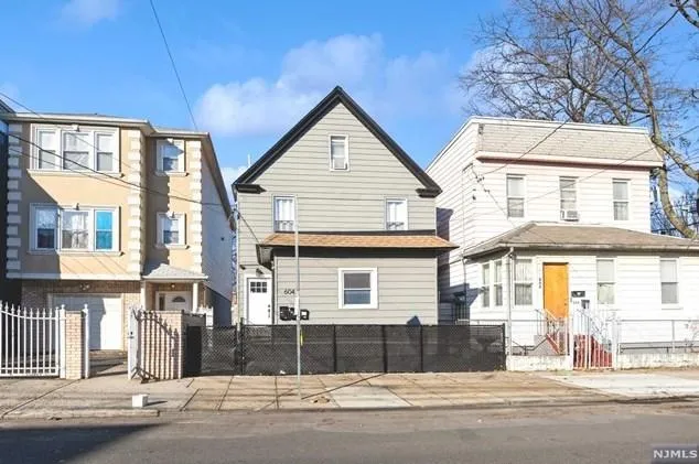 604 N 8th St, Newark, NJ 07107 - MLS 24001519 for Sale