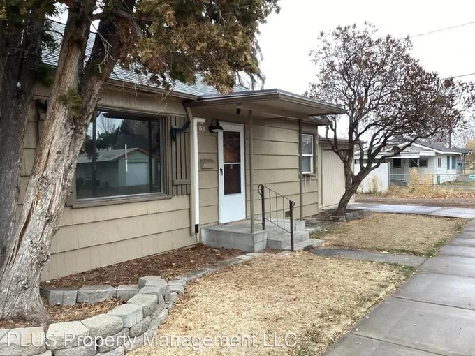 935 SW Black Butte Blvd  931-935 SW Black Butte Blvd for Sale
