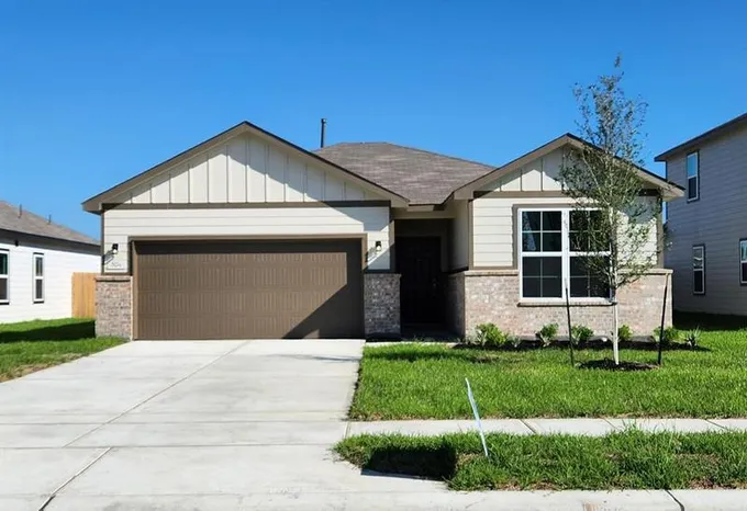 804 Brookside Drive, Dayton, TX 77535 for Sale
