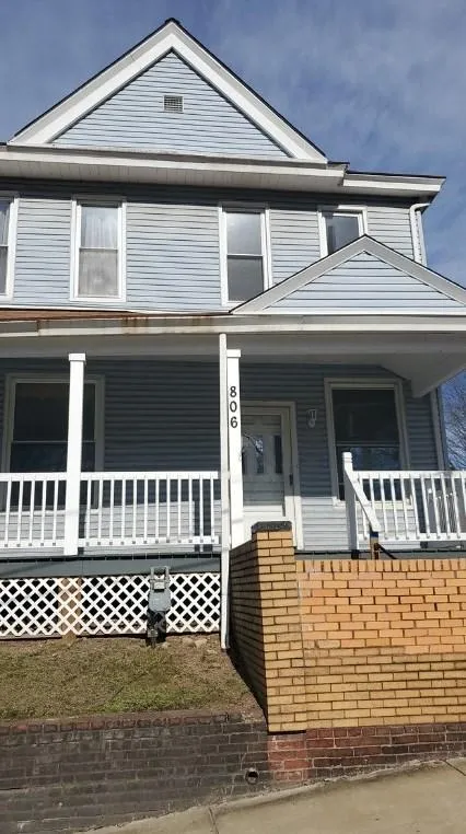806 14th St, Beaver Falls, PA 15010 - MLS 1640265 for Sale