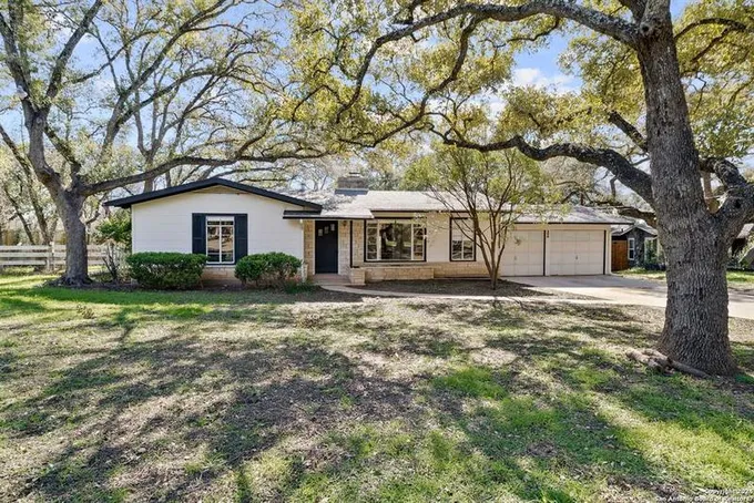 206 CALADIUM DR, Castle Hills, TX 78213-2415 for Sale