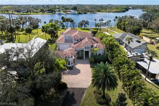 Alva, Lee County, FL Lakefront Property, Waterfront Property, House for sale Property ID: 418876739