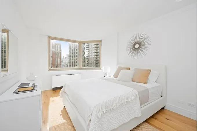 Rental listing in Upper East Side, Manhattan. Contact the landlord or property manager direct about rental.