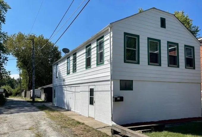 124 E 31ST ST, Steger, IL 60475 Single Family Residence For Sale  MLS# 11948357