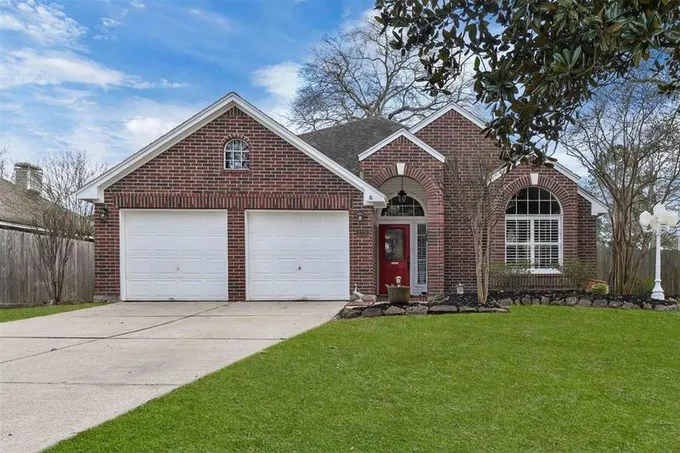 4930 Greenriver Valley Dr, Houston, TX 77345 for Sale