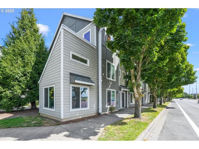 17259 SW BASELINE RD, Beaverton OR 97006 for Sale