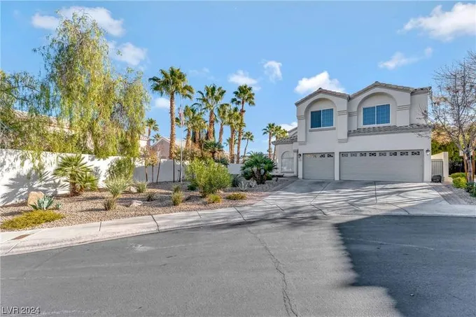 9201 Sienna Mesa, Las Vegas, NV 89117 for Rent
